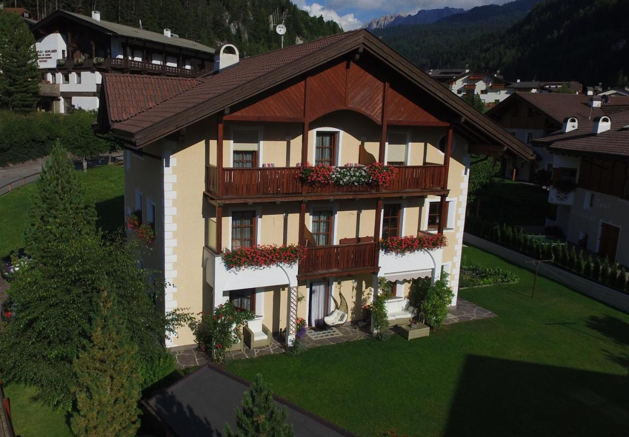 Apartments Vaiolet Santa Cristina Val Gardena Екстер'єр фото