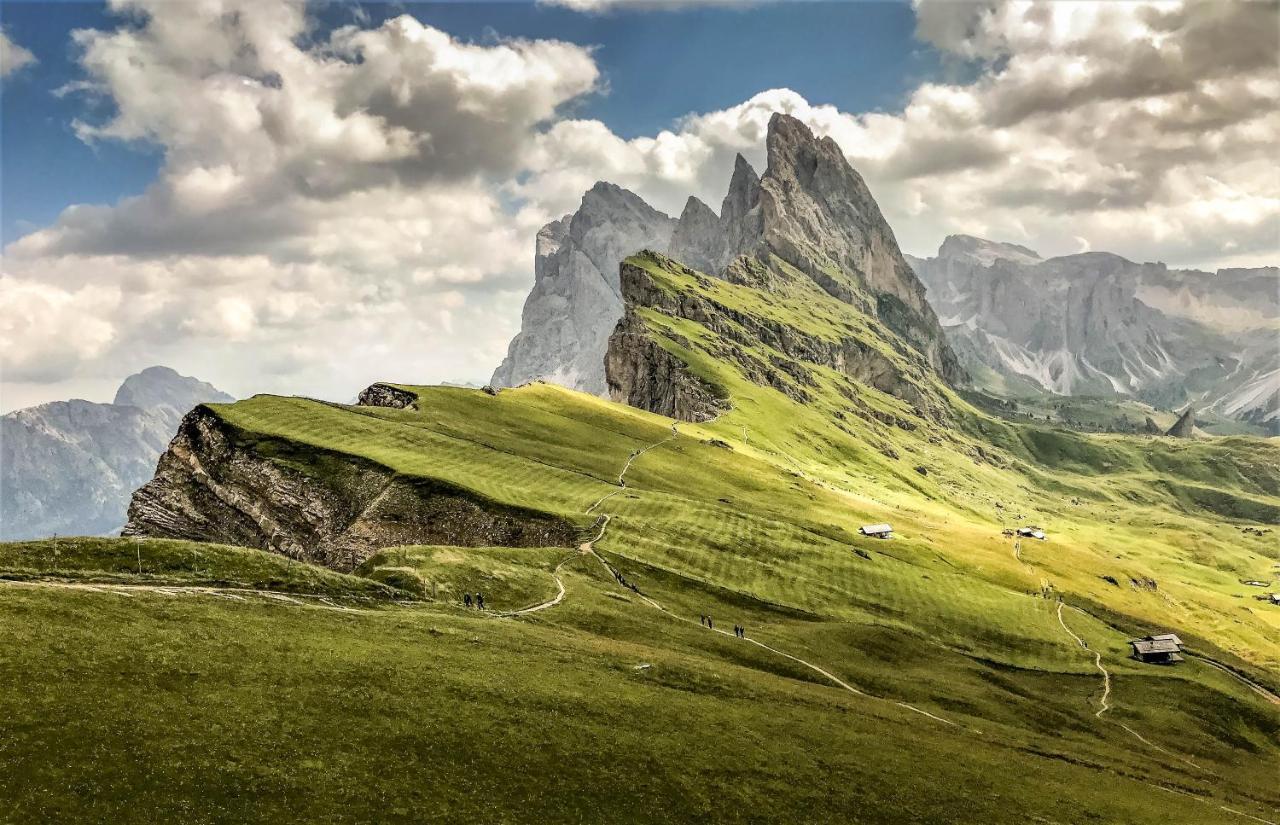 Apartments Vaiolet Santa Cristina Val Gardena Екстер'єр фото