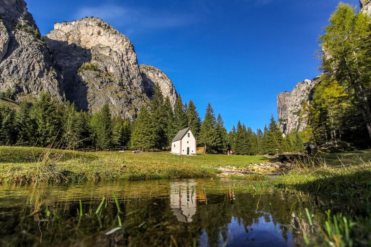 Apartments Vaiolet Santa Cristina Val Gardena Екстер'єр фото