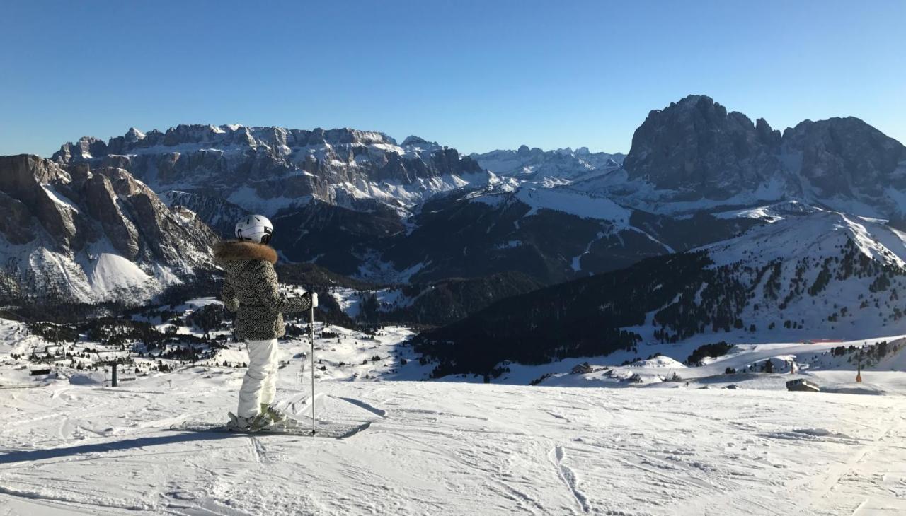 Apartments Vaiolet Santa Cristina Val Gardena Екстер'єр фото